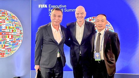  Chủ tịch Trần Quốc Tuấn và TTK Nguyễn Văn Phú tham dự Hội nghị thượng đỉnh bóng đá FIFA 2025